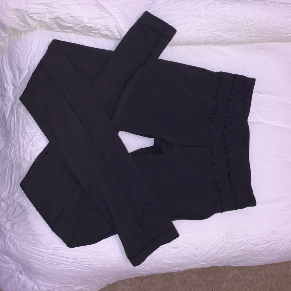 Black lululemon leggings size 6